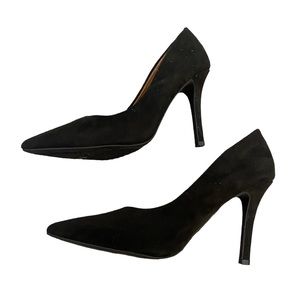 Black 4in point toe heel Sz. 8.5 by Marbella